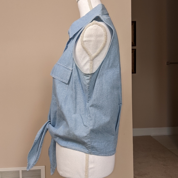 The Limited Sleeveless Denim Top w/ Front Tie LARGE - Picture 3 of 4